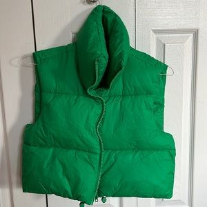 Green Cropped Puffer Vest